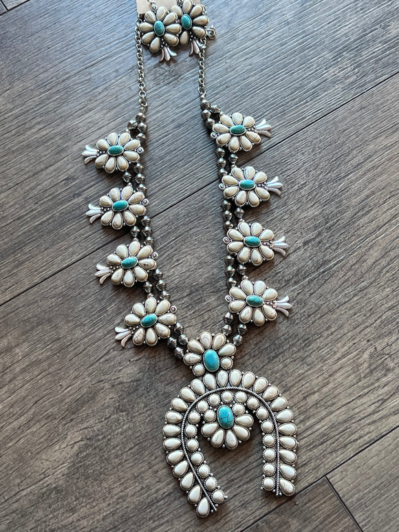 Western necklace set